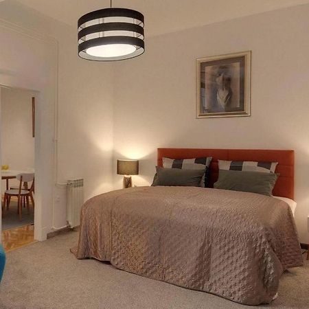 Square 12 Osijek Appartement Buitenkant foto